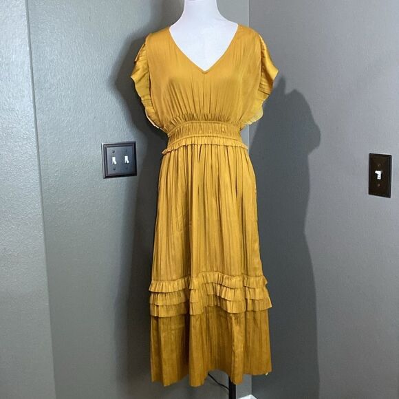 Roan + Ryan Talulah Dress beautiful gold color fabric flattering ruffles - Picture 3 of 14
